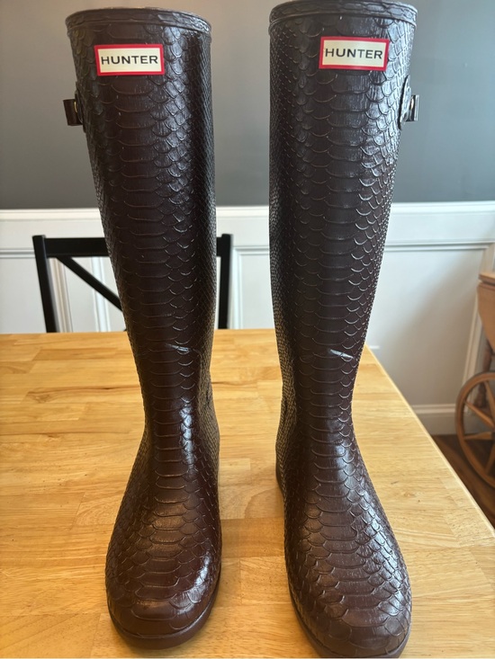 Hunter Shoes - NWOT Hunter limited edition Carnaby “snakeskin” embossed Tall Rain boot sz 6